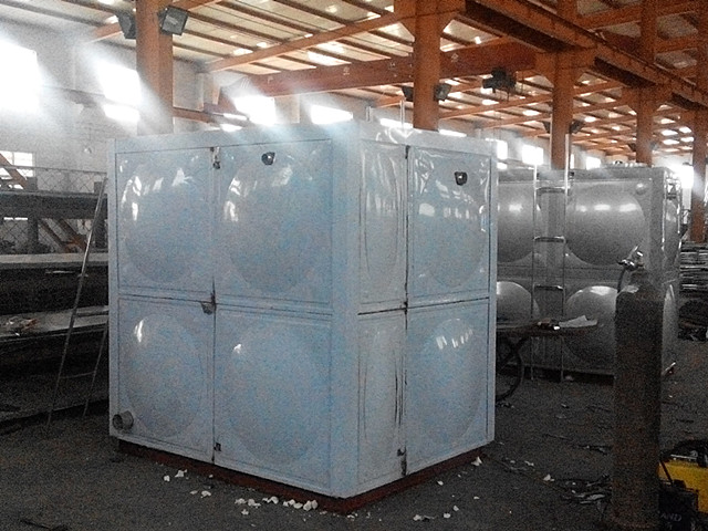 不銹鋼水箱與水泵配套動力的選擇