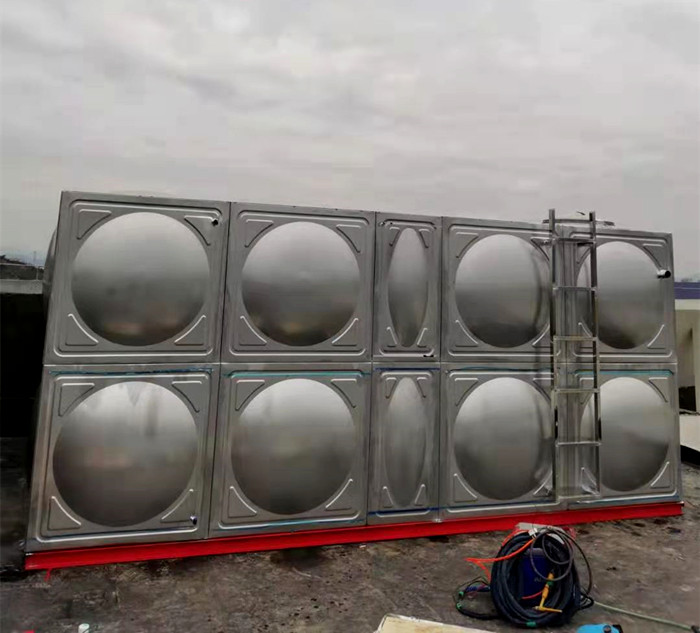 不銹鋼水箱的內件材質是什么?