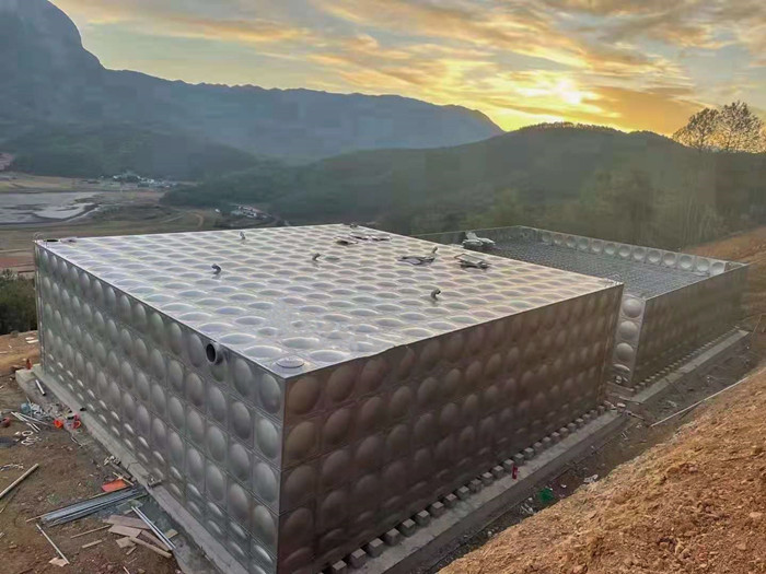 組合式不銹鋼水箱在使用中如何正確維護保養(yǎng)?